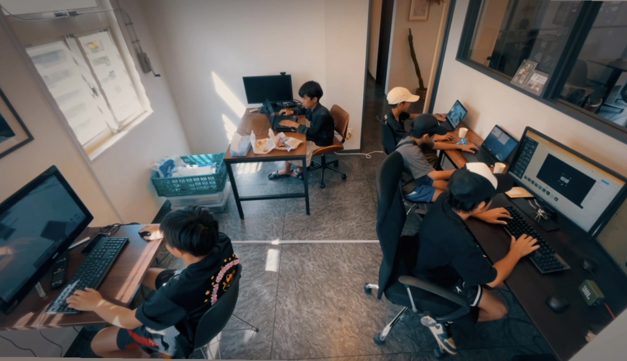 どのような計画を立てて制作をすすめていきましたか?